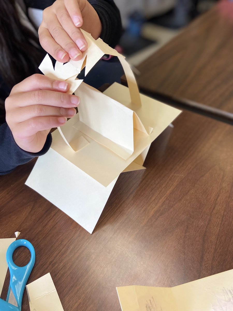 Mrs. Carrusca tweet media