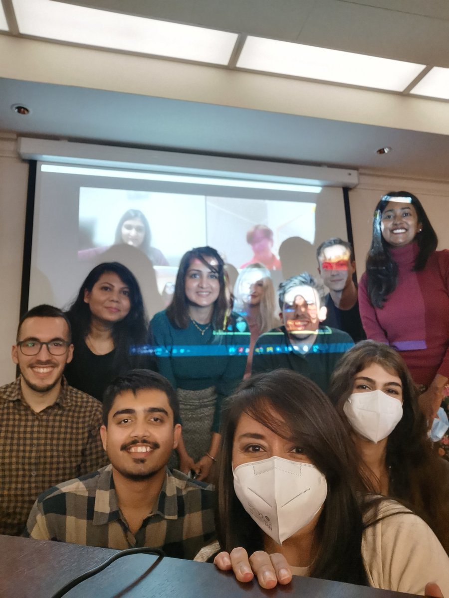 diannnyvaca's tweet photo. Three years ago we started a journey together, now it's nice to see how much we have learned and grown professionally and personally. I wish you all a bright future. Thanks to @ViBrANT_itn for this excellent experience. https://t.co/RwkpjCGVkp