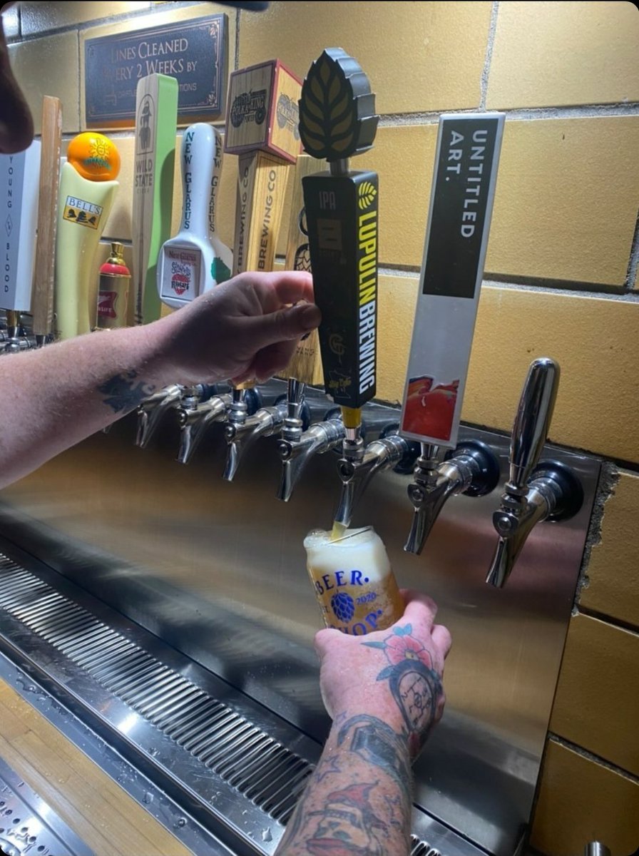 GoldenCalebT's tweet image. #8Count is now on tap at the Beer Shop in Sparta, WI... All my Wisconsin people, check em out!

P.S.... Its a #Boxing bar 🍻🥊🍻