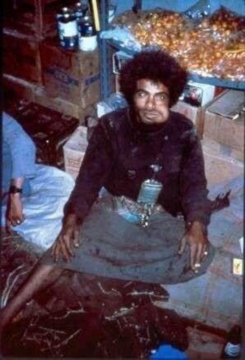 ms_18n's tweet photo. وشلك وش للتحليل الفني ياسواق الباص؟

مساعد مهاجم ….

القائل : قوارديولا صعده😩 https://t.co/XWgUKoAsEy