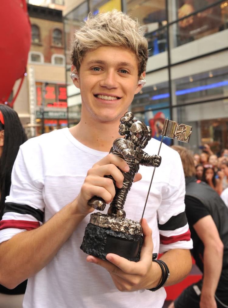 safenialls's tweet photo. i miss you niall horan fetus https://t.co/a1xwuyUJrD