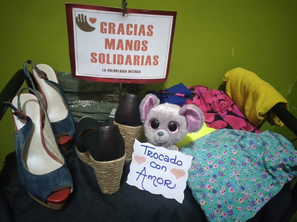 PaolaSmith2812's tweet photo. Hazlo todo con amor, así se trate de un #truequesolidario 💜 #soylavoluntariaintensa 💜💪🏽🙏🏽 Trocado con una mamita heroína 💪🏽💪🏽🎗 https://t.co/CUIxMcD26g