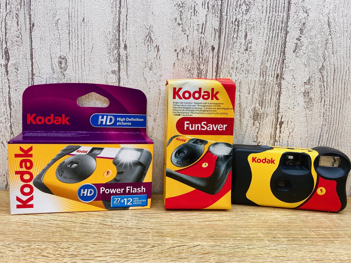 今週のフィルムコーナー// ?Kodak FunSaver 27枚撮り が 再入荷しま 