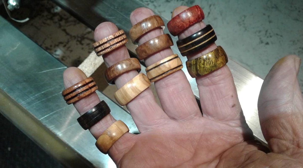 ArtsTipp's tweet photo. Are you looking for a great place to shop for unique gifts? Stop by the a holiday affair this Saturday, Nov. 13th at the Zion Lutheran Church. Today's Artist Reveals include our wood artisans: Lee McCartney, Barry Todd, Carl Swanberg, Lisa Thompson, David Fisher, and Jerry Dodd. https://t.co/uXwtV0XD8j