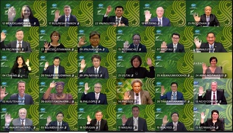 PECC co-chair Zhan Yongxin delivered PECC’s statement to #APEC Ministers. He highlighted d top risks to growth facing d #AsiaPacific region &amp; d importance of regional coop. to mitigate those risks.PECC delivered 2 major reports: State of the Region &amp; Primer on the #DigitalEconomy