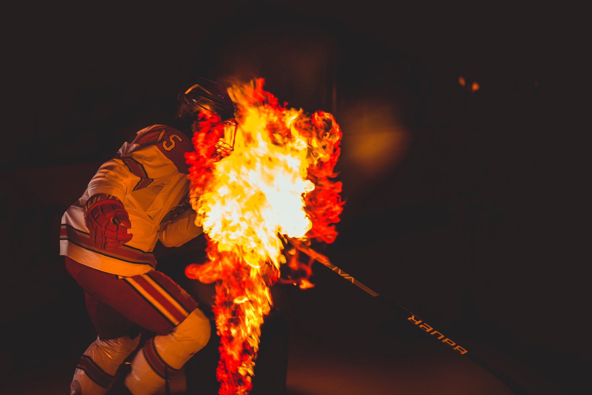 OhioStAthletics's tweet photo. 🔥🆙 images of the week!!! 
➕ https://t.co/9nD7tr23uW https://t.co/L8BY4U8c7n