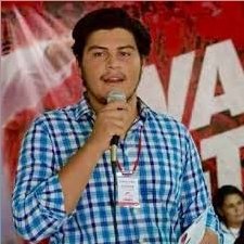 Con #Libre peligran nuestros migrantes hondureños, por sus roces con EEUU y su claro vínculos con Venezuela, #Honduras se volverá un país de conflicto 

¡Ojo a este comentario! 

Nacionalistas hoy te toca a ti salvar a Honduras.