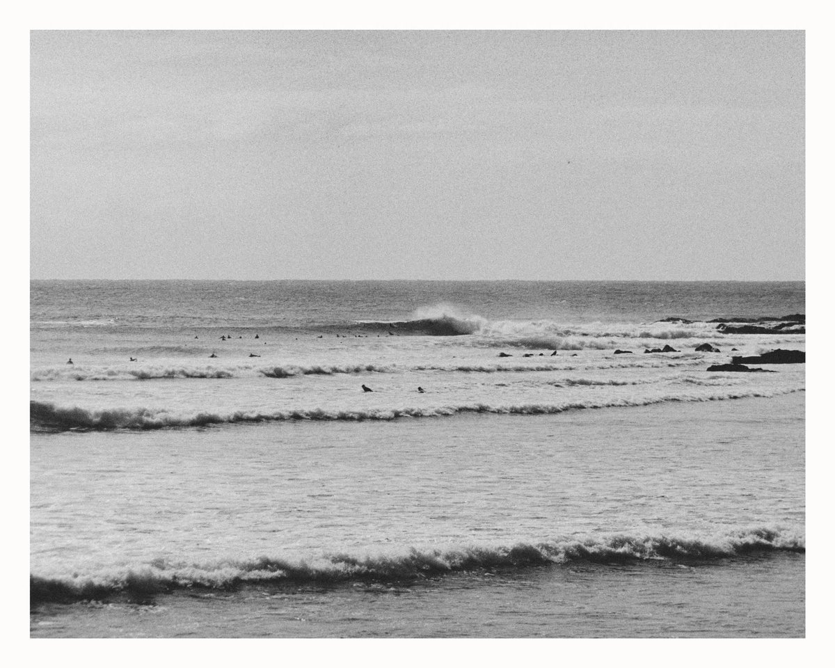 levicaleballan's tweet photo. A family of photos overlooking snapper rocks from June this year, shot on (you guessed it) Portra 400 on the Minolta X-700

#staybrokeshootfilm 
#snapperocks #goldcoast #minoltax700 #portra400 https://t.co/QWJDAg8KYC