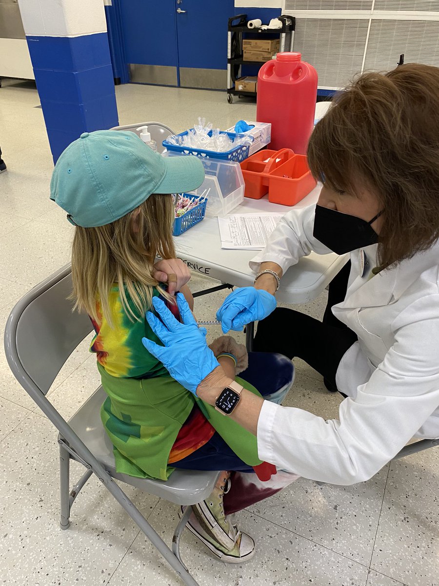 MmeMiller28's tweet photo. Thank you @ahsd25 for organizing this vaccine clinic! It was so efficiently run! We are now 6/6 vaccinated in the Steffen-Miller family! #GetVaccinated #gottheshot @ahsd25supt @AkemiSessler @DrydenSchool @IvyHillEagles https://t.co/mXSzMG63S2