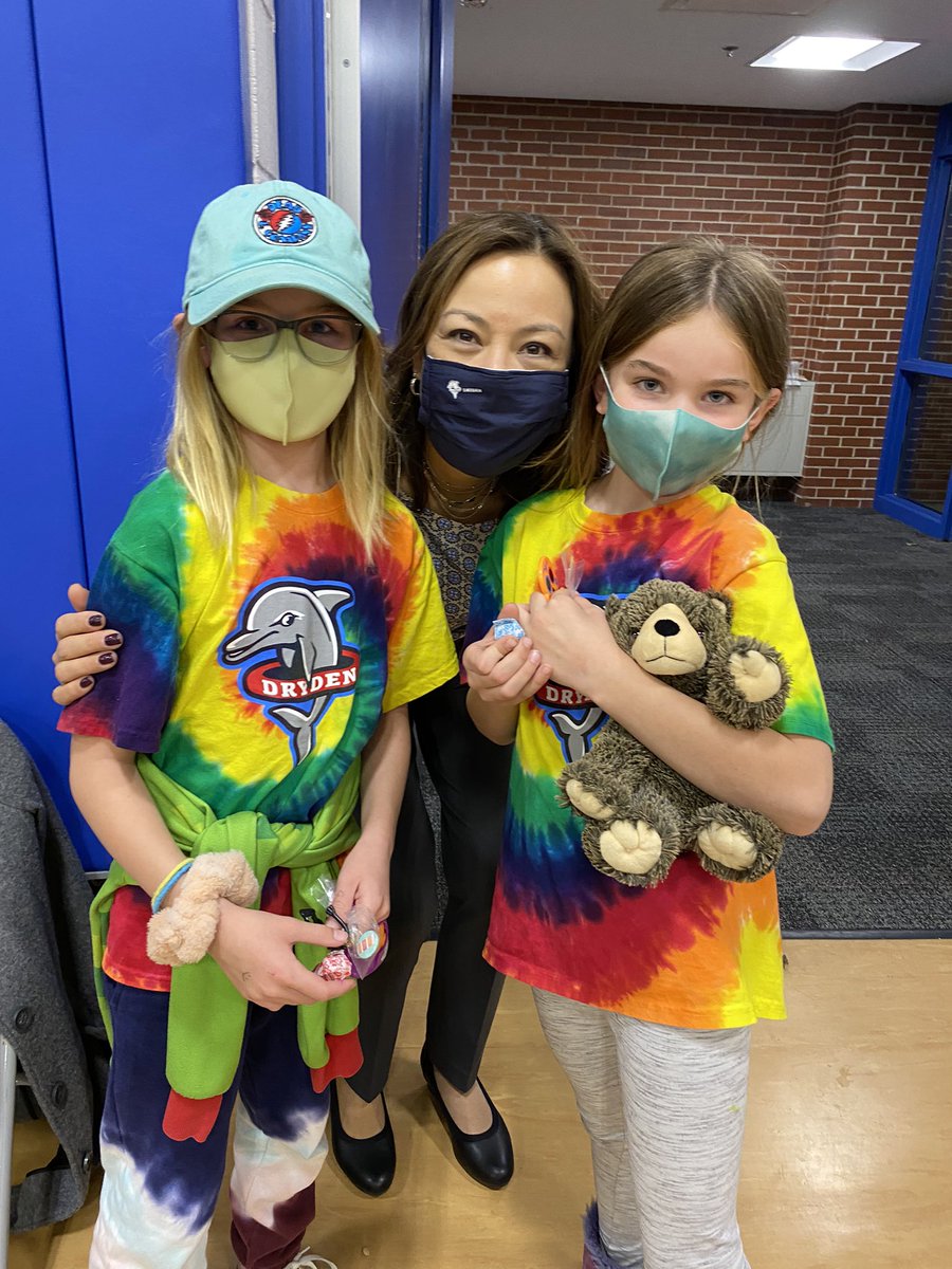 MmeMiller28's tweet photo. Thank you @ahsd25 for organizing this vaccine clinic! It was so efficiently run! We are now 6/6 vaccinated in the Steffen-Miller family! #GetVaccinated #gottheshot @ahsd25supt @AkemiSessler @DrydenSchool @IvyHillEagles https://t.co/mXSzMG63S2