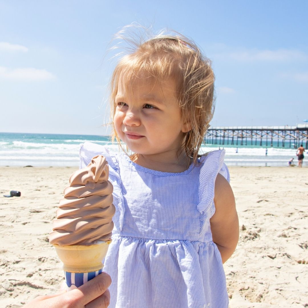 glazedpb's tweet photo. Whether you're looking to order a scoop of ice cream for yourself or want to bring the whole family to enjoy a sweet snack, Glazed PB has options that you or the entire family will enjoy! 🍦☀️🌊 Visit our website at https://t.co/8EpM2HgNKb. https://t.co/lwsrS0oUWF