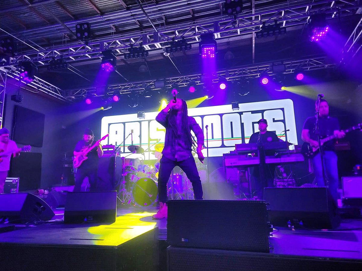 ariseroots's tweet photo. San Diego! Weβll see you at the Music Box this Friday with Through The Roots! Tickets on sale at https://t.co/RsmLPOja06
Fan Photo: Lori Goselin-Kelly
#ariseroots #throughtheroots #musicboxsd #sandiego #reggae #roots #livemusic #sd #rootsreggae #californiaroots https://t.co/uWTgNIKha2