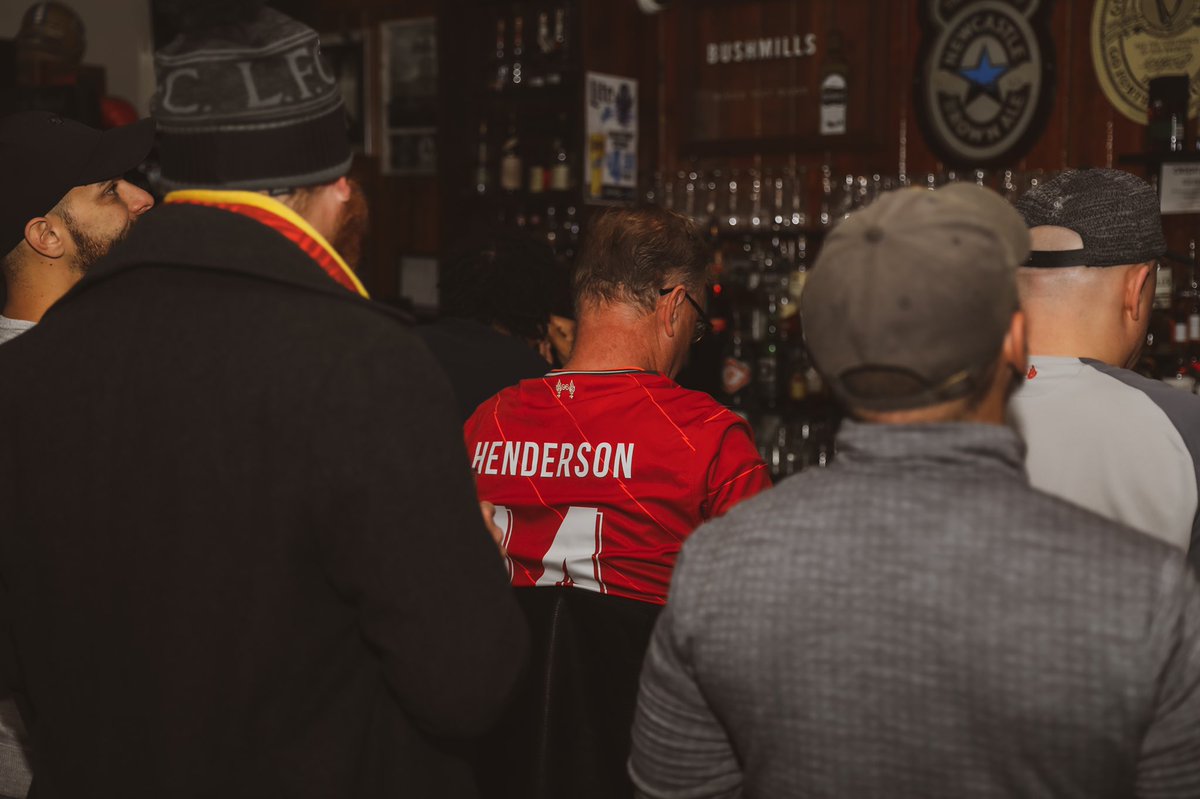 OLSCDetroit's tweet image. Bummed to not get a win yesterday, but it was great to see all of you out yesterday as usual, and thanks to our guests over at @HammersDetroit for being good sports!! 

#YNWA #olscdetroit #detroitolsc #LIVWHU #lfc #LiverpoolFC