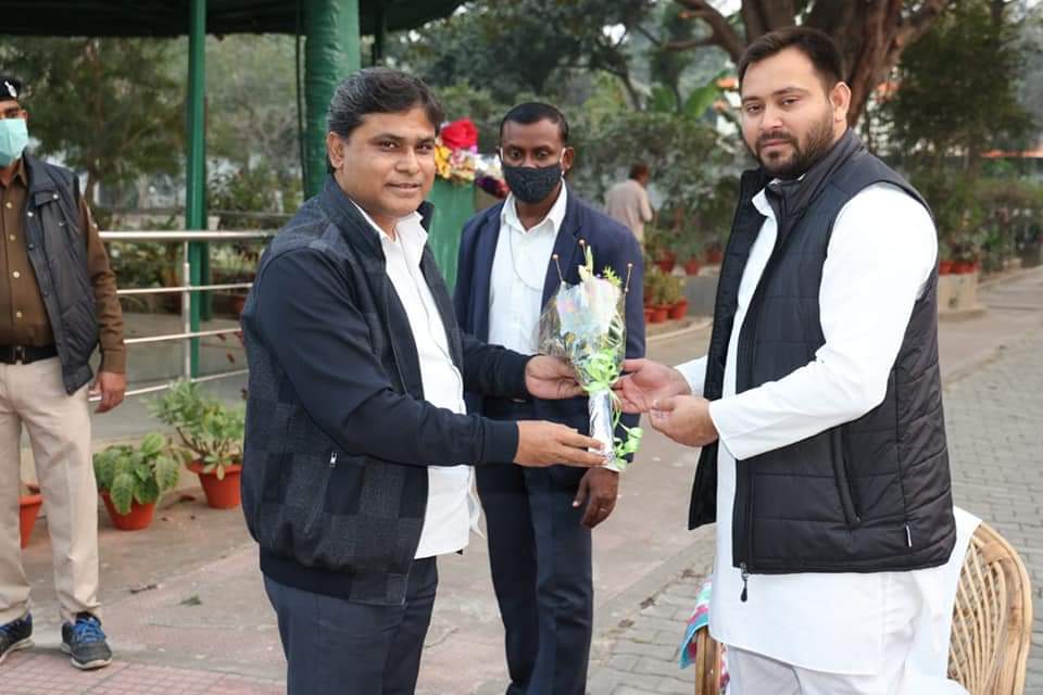 Arunrjd's tweet photo. देश के सबसे जनप्रिय नेता, ठेठ बिहारी, बिहार के भावी मुख्यमंत्री श्री @yadavtejashwi जी को जन्मदिन की हार्दिक शुभकामनाएँ एवं बधाई।  #HBD_CMTejashwi https://t.co/KuNs38zdBR