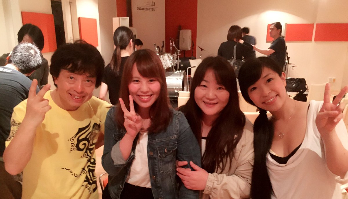 amiami_dr's tweet photo. 大好きな孝三先生へ
親子でドラムを習い楽しい時間を過ごさせてもらいました。ありがとうございます。
心よりご冥福をお祈りいたします。 https://t.co/wblL9fPfHO