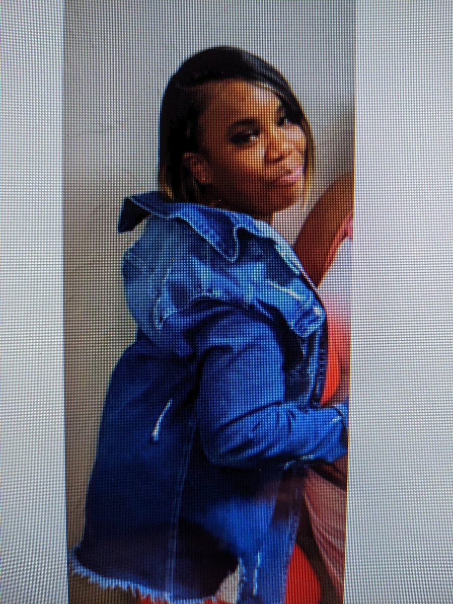 HomaBashNews's tweet photo. MISSING: Cleveland FBI asking for public help to find 22-year-old Alishah Pointer, last seen on November 4th.

Reward offered for information leading to her. Tips? Call 877-FBI-OHIO https://t.co/j87nfO4qGj