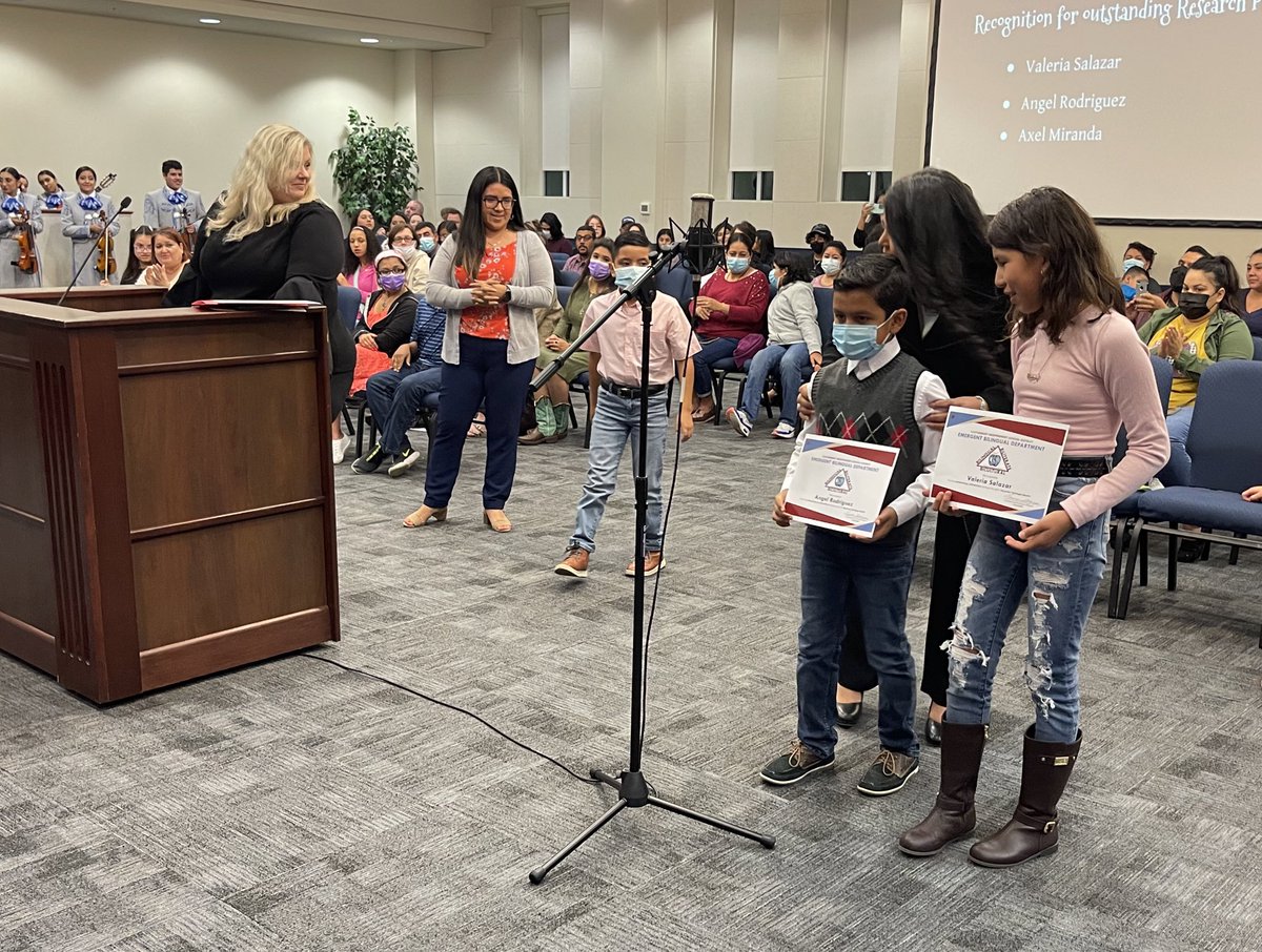 At tonight’s board meeting, the Emergent Bilingual Department recognized #castleberryisd elementary students for their Hispanic Heritage research projects. Great work, young leaders! #HispanicHeritageMonth