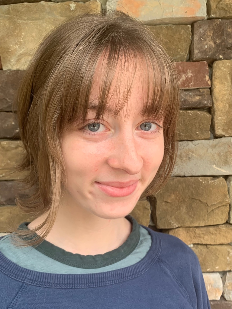 utopiavineland's tweet photo. Clean, straight cut with some fun accent bangs! What a great way to start off the season! 🍁 🍂

✂️ Haircut by Cindy.

#utopiavineland #haircut #vinelandnj #vinelandnewjersey #southjerseyhair #southjerseysalon https://t.co/Or5AafetGM