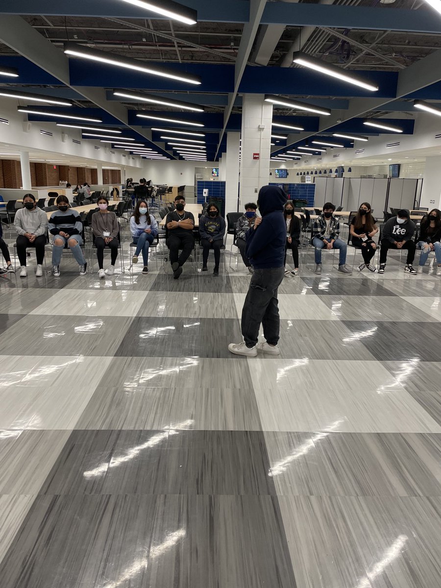 MsDimitriou's tweet image. So excited to kick off the 2021-2022 Future Giants Program ⁦@hphsgiants⁩ with ⁦@Edgewood112⁩ and ⁦@nwhuskies⁩ #112leads