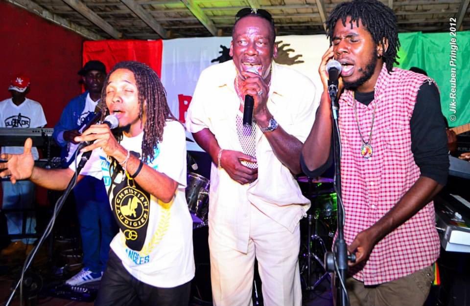 LeroySibbles's tweet photo. Singing with Chronixx @chronixxmusic & Infinite at #pikkiheadrecords Reggae Evolution Jamaica 🇯🇲 2012.
#leroysibbles #music #chronixx #ifinite #reggae #music #livemusic #reggarvibes #pikkiheadrecords #reggaeevolution #reggaeevolutionshow https://t.co/bM8WkaZOYN