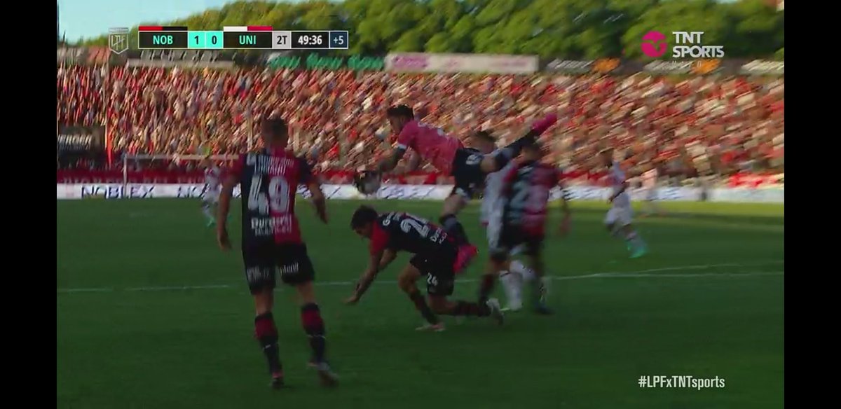 Es un pájaro?!
Es un avión?!
Nooo
Es Ramiro Macagno!