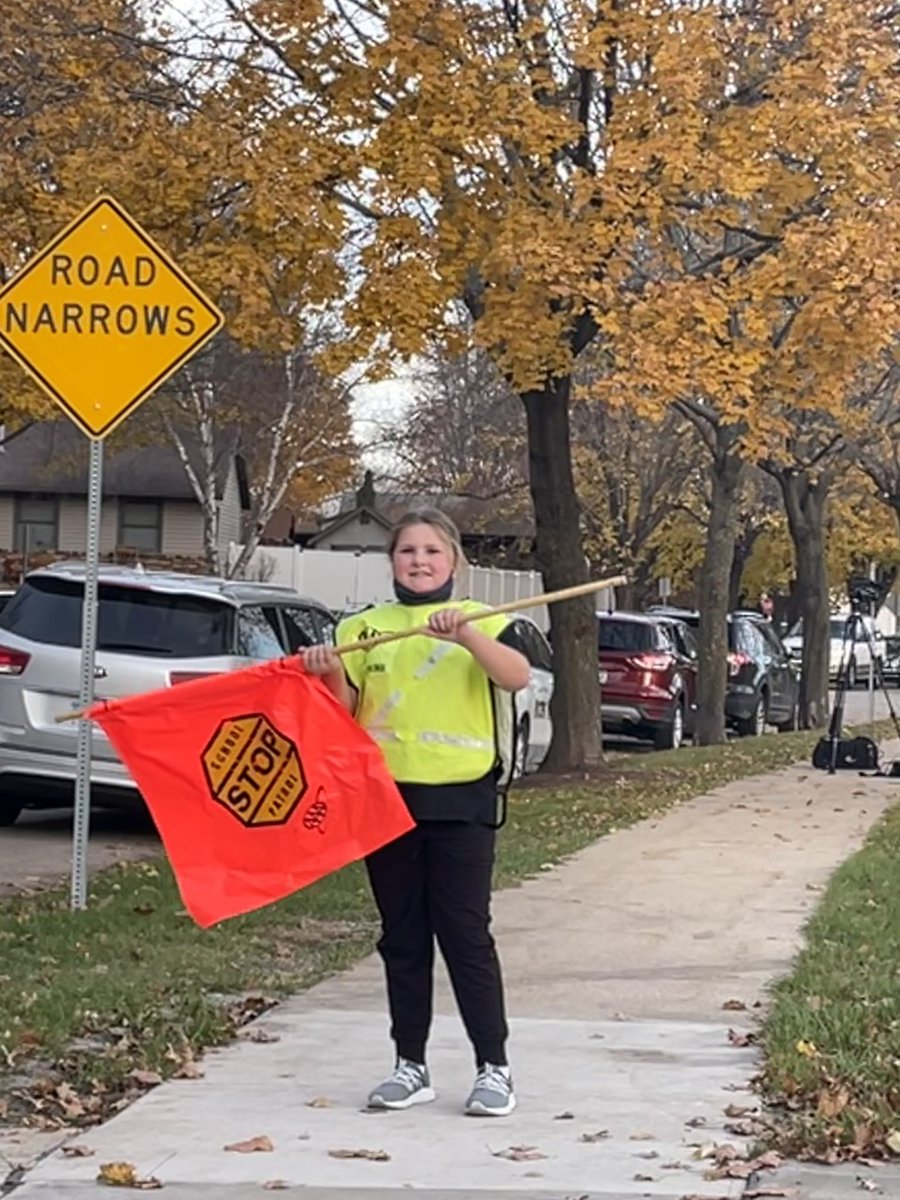 I’m sure I’m biased, but she’s kinda nailing this safety patrol thing #gagegators #safetypatrol