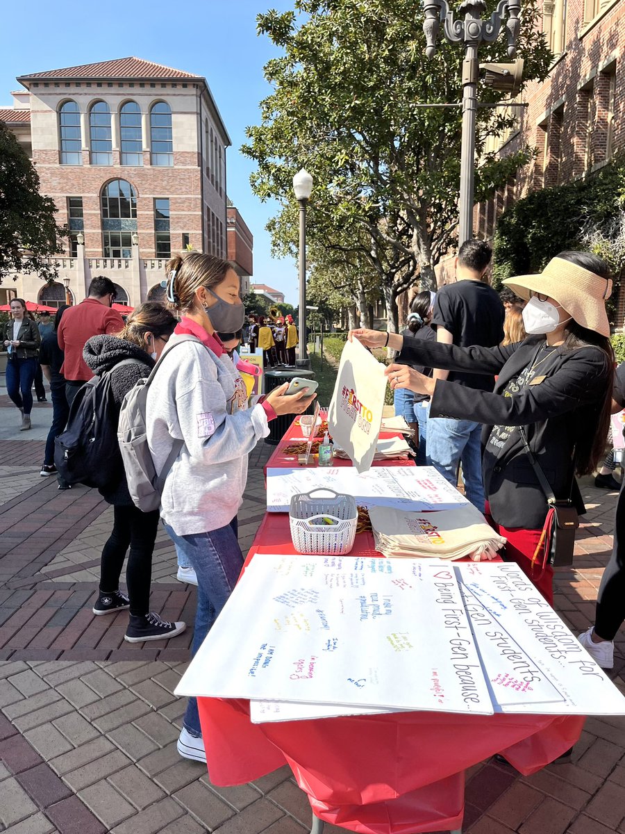 CarolLFolt's tweet photo. This week, we are celebrating our @USC First-Gen students who are a vibrant part of our Trojan community and contribute to the strength of our university! #FirstToFightOn https://t.co/e0FBiBPxdJ