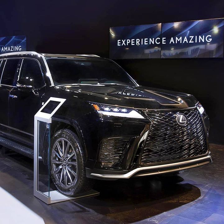 PutnamLexus's tweet photo. Between the sims, builds, and all-new #LexusLX F SPORT, this year’s SEMA raced by in a flash. https://t.co/Iz3Gwcd5LV