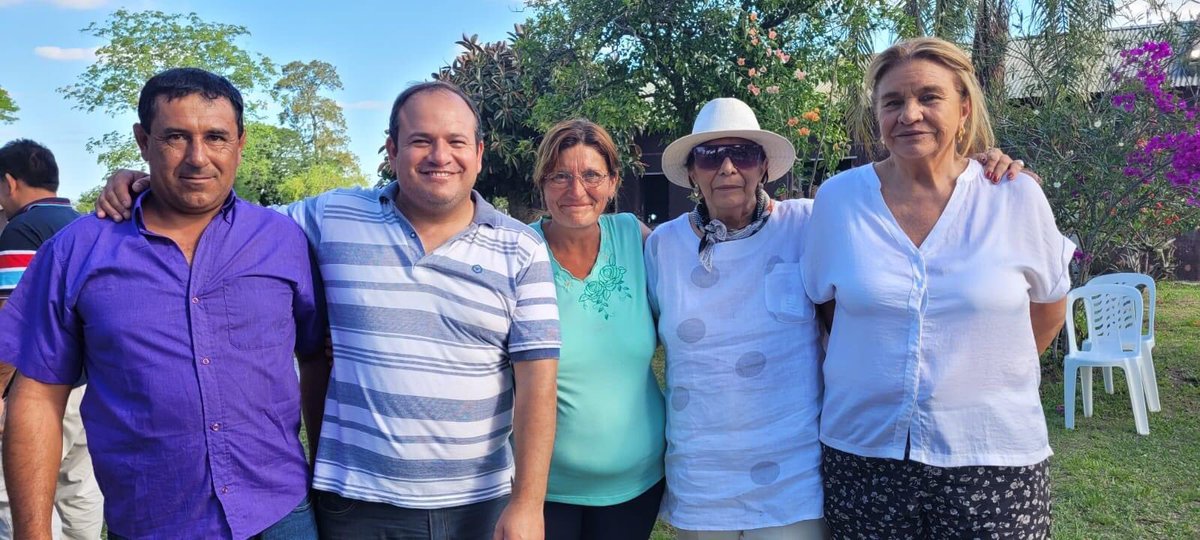 carlitosoviedo's tweet photo. ¡Gracias #Malvinas por este gran encuentro! 🙌🏻 Una reunión enriquecedora, fortalecidos por el apoyo que nos brindaron. Este domingo tenemos la posibilidad de cambiar el destino de nuestra ciudad, sus secciones y su gente. ¡Hagámoslo JUNTOS con la #Lista51 🇦🇷 https://t.co/Czccq5U4Ww