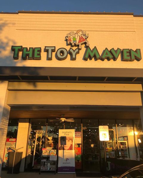 JonathansPlace's tweet photo. Keep an eye on our feeds for more luncheon info to come soon!💜 #JonathansPlace #ToyMaven #BeTheTie #DallasLuncheon https://t.co/SL2pPGk1zh