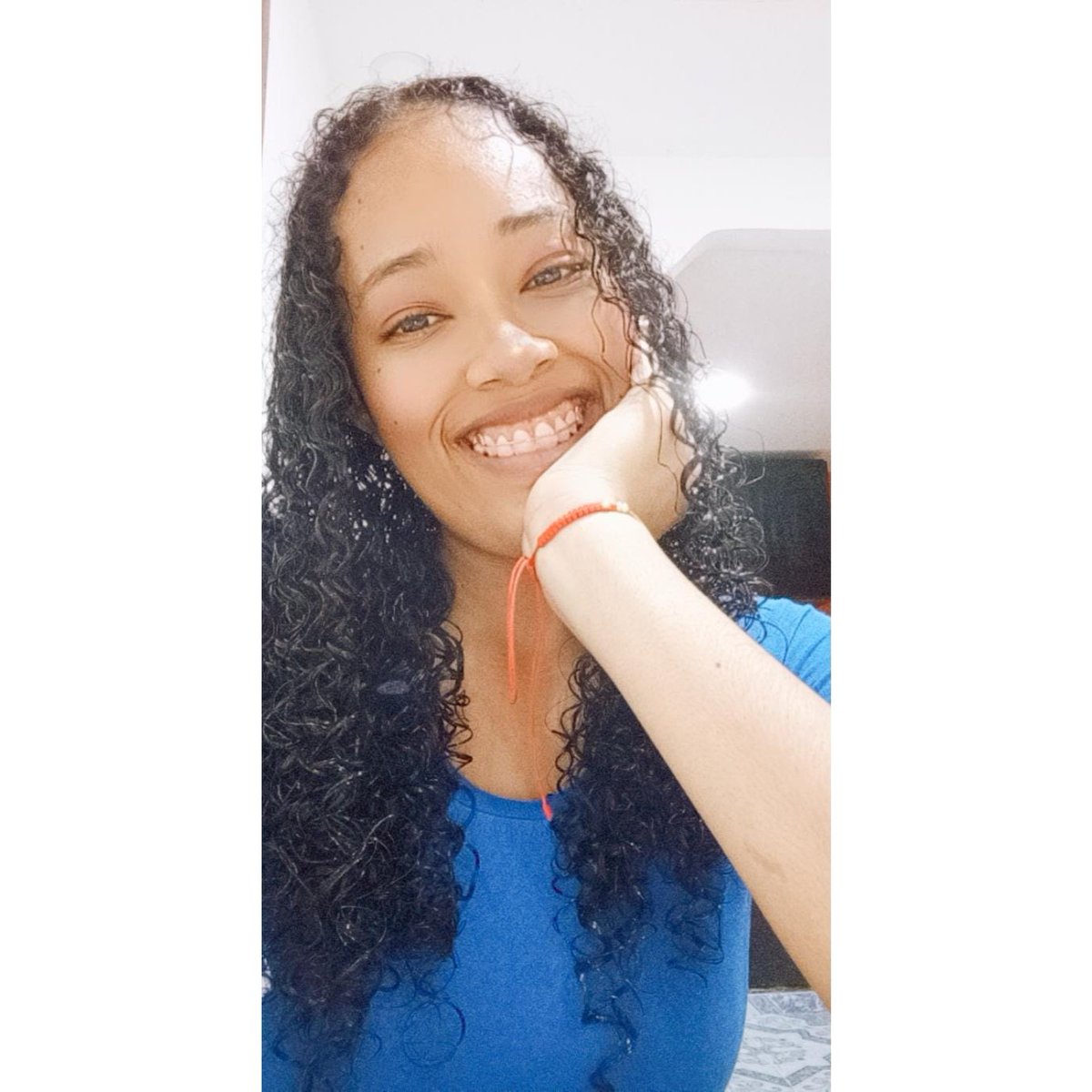 dapapebe's tweet photo. ¡Sigue sonriendo! Feliz Lunes https://t.co/gb4ZpNOXqR