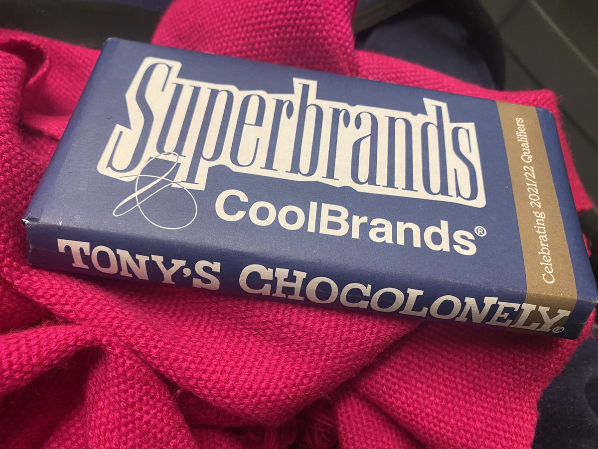 Thanks #superbrandsuk for a very enjoyable &amp; delicious evening out on the town. This bar of <a href="/TonysChocoUK_IE/">Tony's Chocolonely UK & IRE</a> is welcome company on my train south.. and definitely a super cool brand 🤩 #coolbrandsuk <a href="/SuperbrandsUK/">Superbrands</a> @academy_chief #londonerhotel