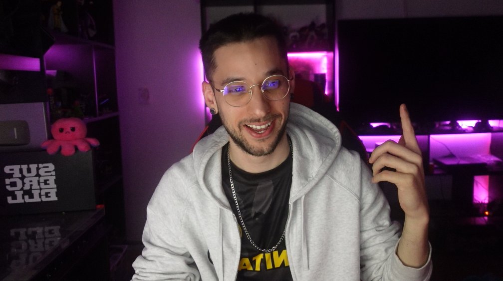 YA MISMO🔴: 

⚠️TOPs MUNDIALES (A por el top 1 en vivo) + CLASH MINI

RT🔁y FAV❤️y te saludo!
 twitch.tv/drekzenn