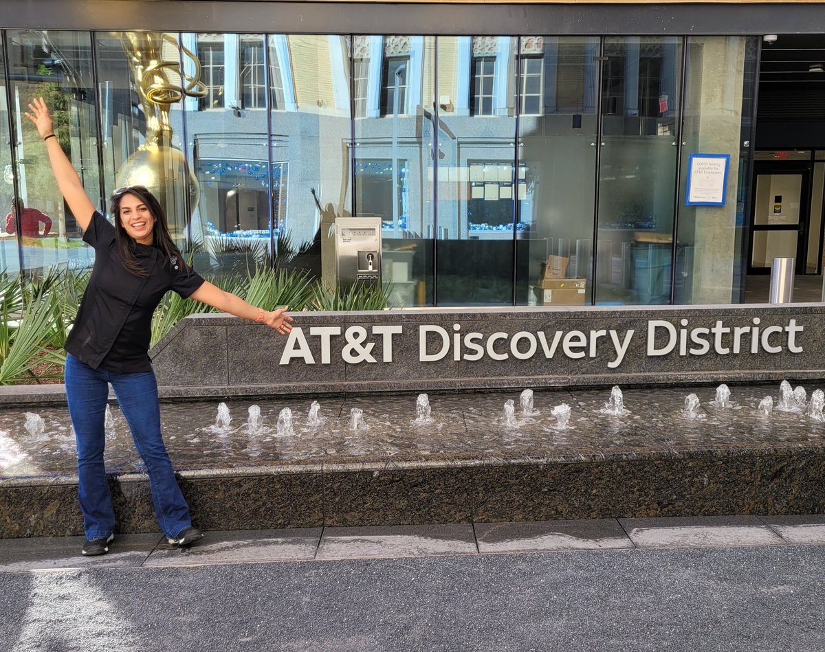 Deva Williamson tweet media