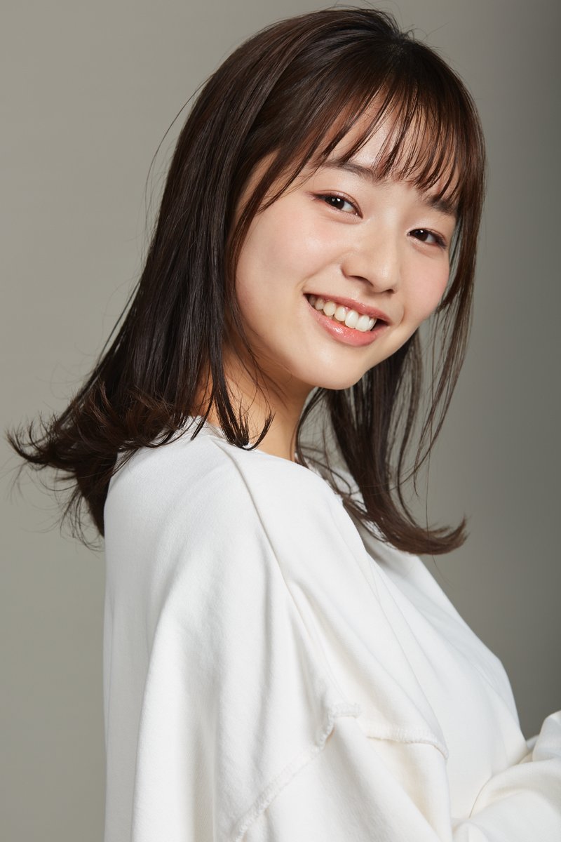 BASIC_product's tweet photo. 松島穂果の新宣材写真😍

#松島穂果
#女優
#フォトグラファー https://t.co/ybMq9BM9ak