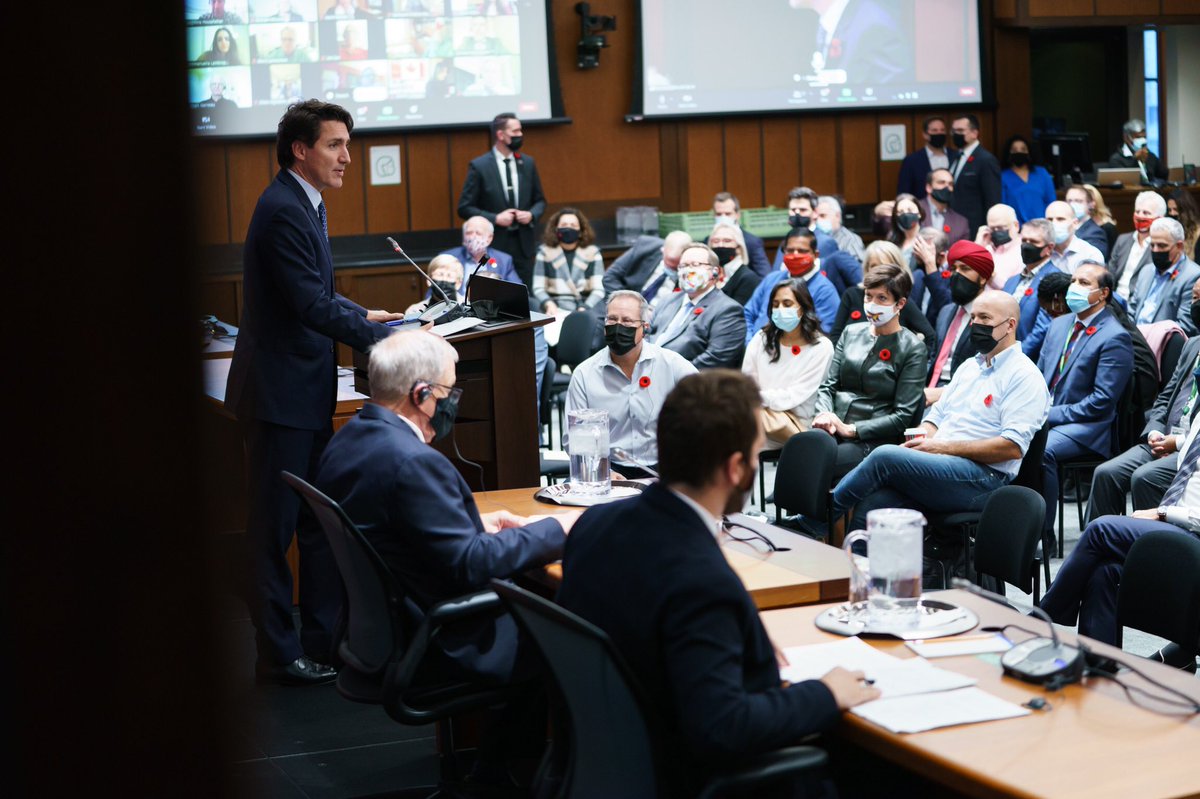 JustinTrudeau's tweet photo. I can’t tell you how good it was to see old friends - and welcome new faces - at today’s caucus meeting. Together, we’ll keep working to make life more affordable, tackle the climate crisis, walk the path of reconciliation, finish the fight against COVID-19, and much more. https://t.co/Rx3gh7RK5Q