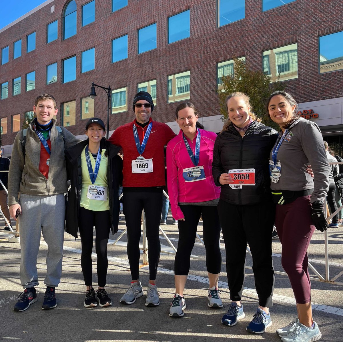 benchling's tweet photo. We're continually amazed by all the multi-talented folks at Benchling! Our running group alone has nearly 100 people in it – 6 of whom just ran the Cambridge Half Marathon this past weekend. 

Congrats Russell, Tara, Kevin, Susie, Holli, and Laura from the Boston office! 🏃🏻‍♀️🏃🏽🏅 https://t.co/IEJydjdpGU