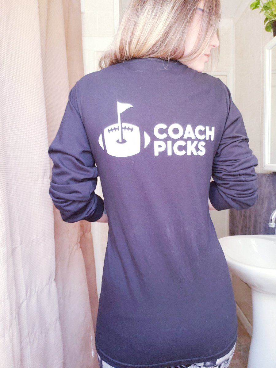 KelseyMcCarty12's tweet photo. 🤷‍♀️ guess im sticking with bathroom selfies... straight to the pay window 🤷‍♀️🖤 @TheCoachrules @TheCoachPicks https://t.co/UGIUtxX1jk