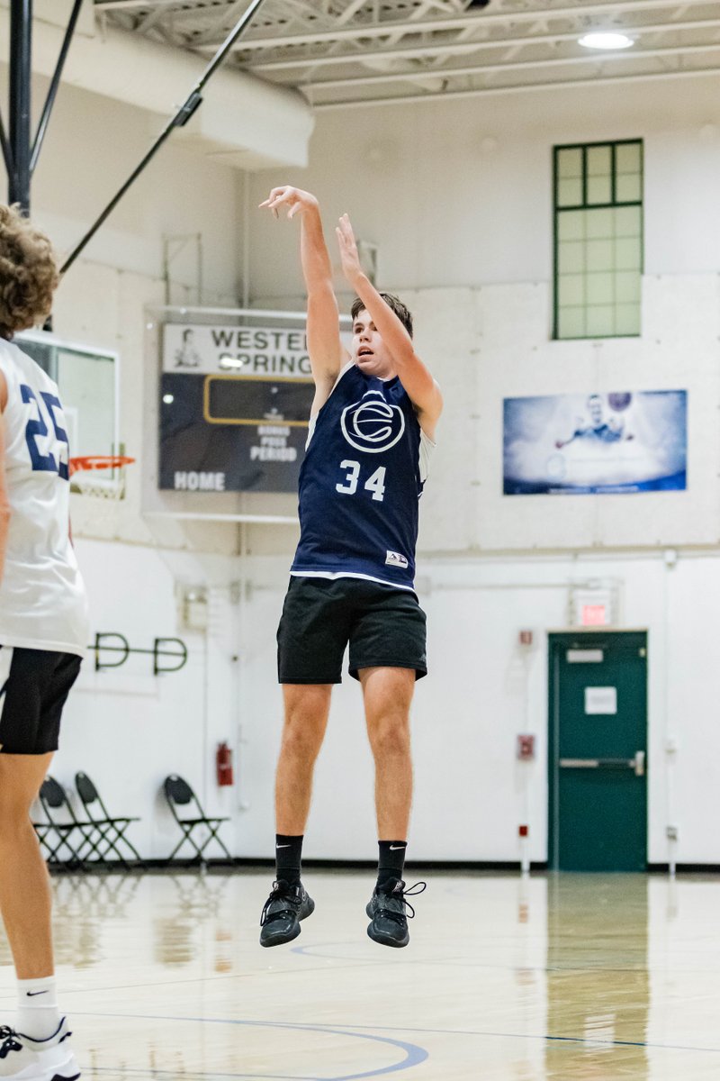 🎥NEXT WAVE HIGHLIGHTS🎥

A tough guard who takes pride in winning loose balls and making the hustle plays, 2023 6'2 G Andrew Mueller (Wheaton Academy, IL) showed that he belonged among the older players at #TheNextWave🌊

Watch <a href="/Andrewmueller35/">Andrew</a>: youtube.com/watch?v=0zi_kW…
