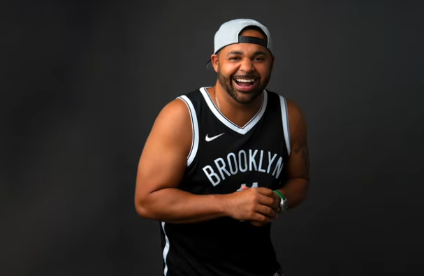 ustyles's tweet photo. Check out this new joint from Joell Ortiz "Love is Love," featuring Sheek Louch https://t.co/jcXwT0DcF4 https://t.co/VCrfhy7Pkc