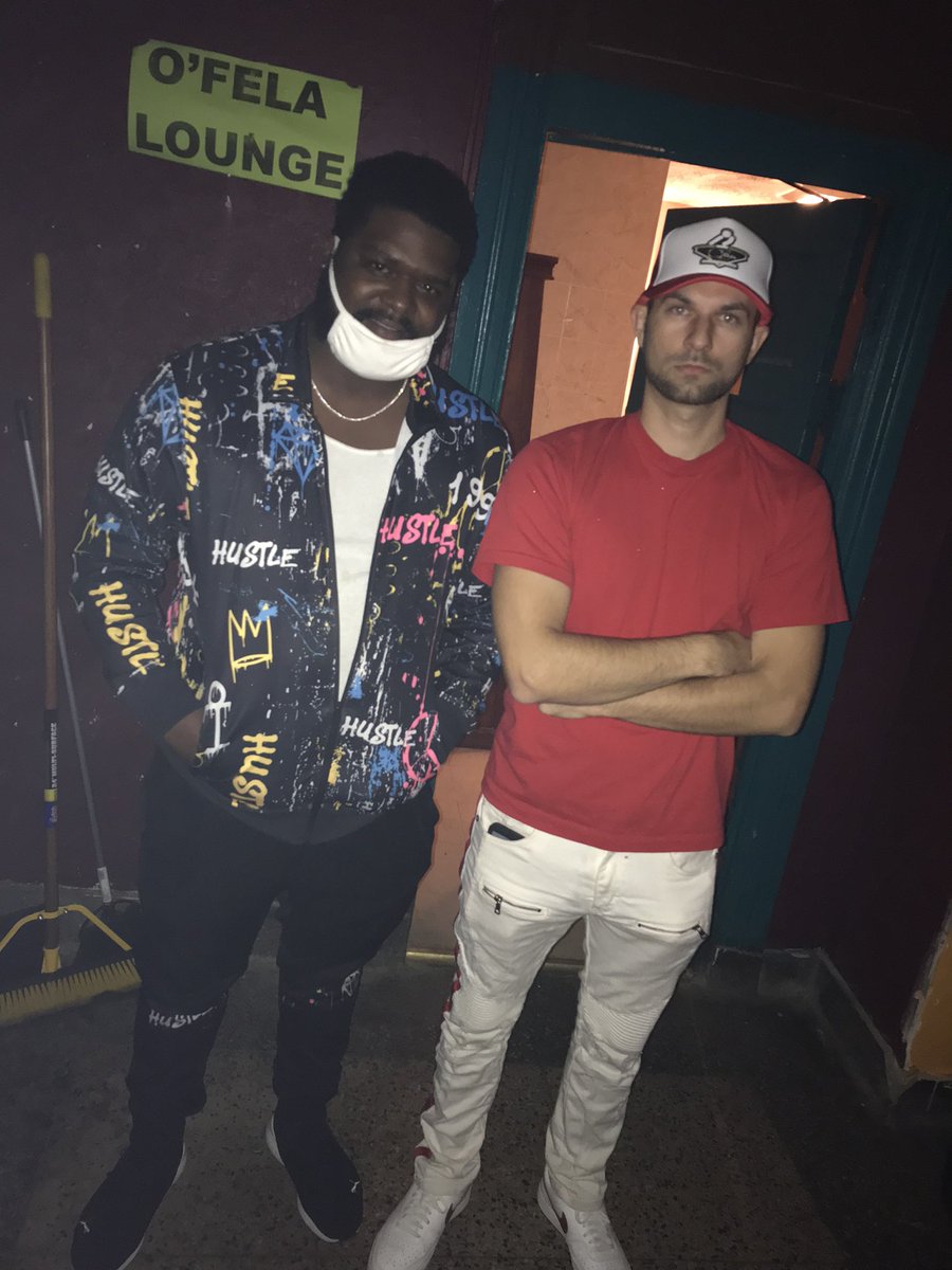 TheRealBURGH's tweet photo. Never switch up on someone who’s gon help you get that 1st Million💰 @joshfromync 

#millionairemindset #millionaire #millionairelifestyle #pittsburgh #ync #joshfromync #burgh #music #loyalty #loyaltyiseverything https://t.co/wzBh2YA7Dv