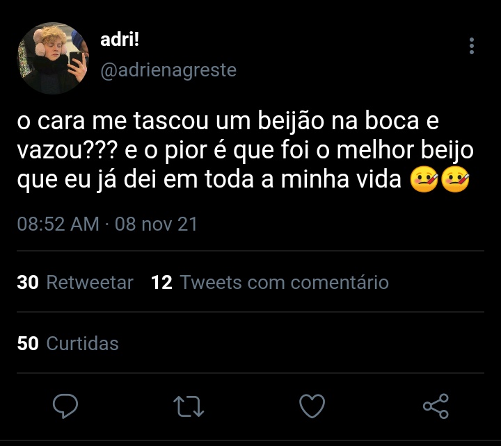 VIP3R1ON's tweet photo. lukadrien au¡ mystery boy 🎸
quando adrien vai cumprimentar uma banda, o que era para ser um abraço acaba tomando proporções completamente diferentes — no outro dia, ele acorda com um objetivo: achar o guitarrista de cabelo azul que deu o melhor beijo de sua vida e foi embora. https://t.co/Ocdn8t1hOP