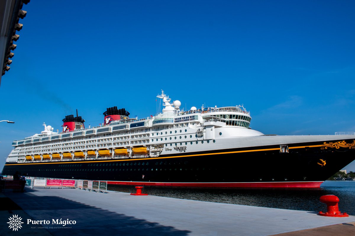 PvMagico's tweet photo. Iniciamos la semana con el primer arribo del crucero #DisneyWonder🛳
#wearecreatingmagic #elpuertodemexico #puertomagicopv #PV #visitmexico #travel #PuertoVallarta #crucero #cruise #Disney #disneywonder #shopping #centrocomercial #Tiendas https://t.co/4fZlnxTVse