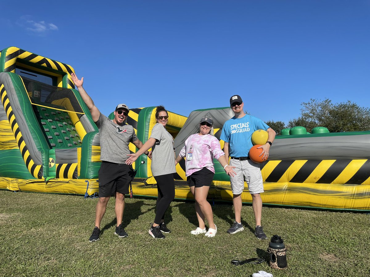 pewithcoachv's tweet photo. Our day of awesomeness was pretty AWESOME!!! @CoachWhitmanRKE  @Trod_RKE #RKEPE @kinglionspta https://t.co/I8kHDD8tsP