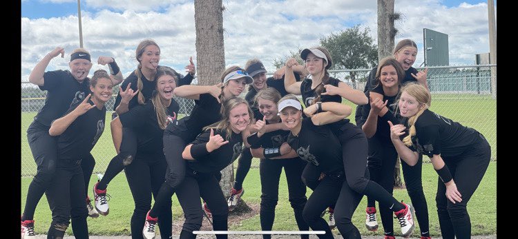 Great way to end our fall weekend in the PGF tournament in Florida!! Cant wait till next summer with this team! <a href="/elise_hitting/">Elise Fortier</a> <a href="/IHartFastpitch/">I❤️Fastpitch</a> <a href="/D1Uncommitted/">Anthony Edwards</a> <a href="/ejonesrockchalk/">Eric Jones - Select Fastpitch</a>