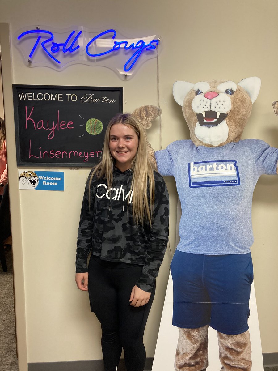 stacyatbarton's tweet photo. Thanks for visiting Barton @kaylee1504 Hope to see you for Junior Day, February 16!! #buildacougar #rollcougs https://t.co/gnidwAgp2n
