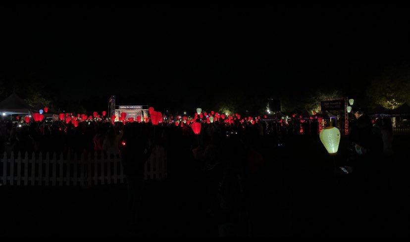 KO_HOSA's tweet photo. Volunteers from @KO_HOSA had a great time helping at Light the Night yesterday to spread cancer awareness!! @KleinOak @KleinISD @KISD_CTE https://t.co/O7eai57lzk