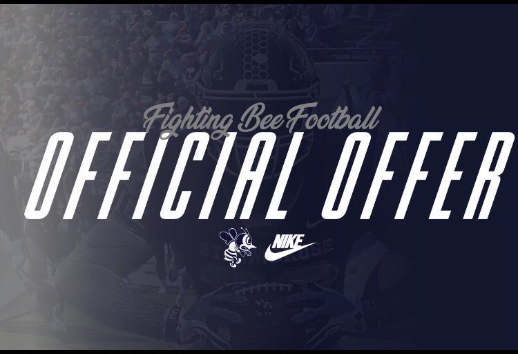 Mikecarver__'s tweet photo. Thankful to receive my second official offer to play at st Ambrose university!!!!!!!!! @FillippSAU @FightingBeesFB @MMcKay_SAU https://t.co/Hg1oZiLhSO