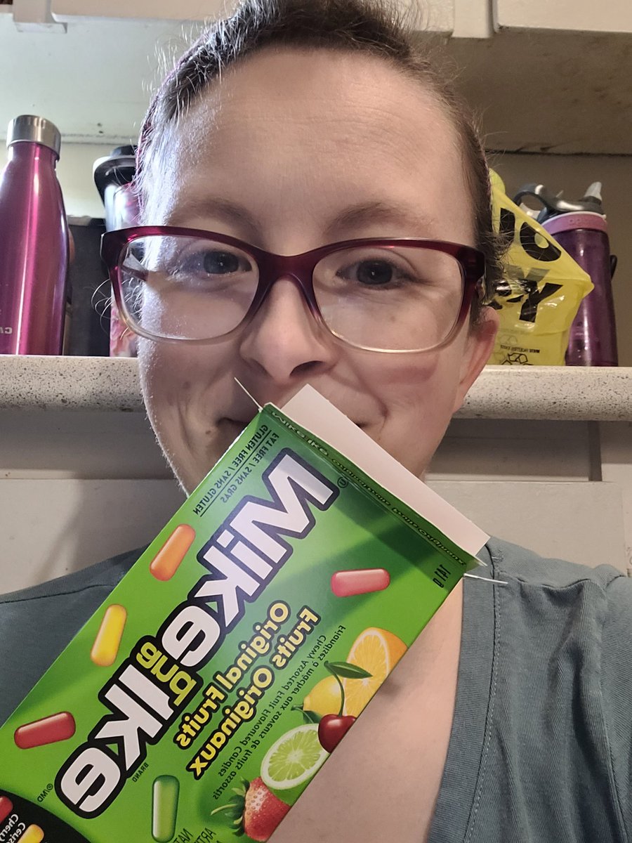 MommaD_x4's tweet photo. Shhhhh...🤫
#SecretSnacks https://t.co/Z1NhcPJs5C