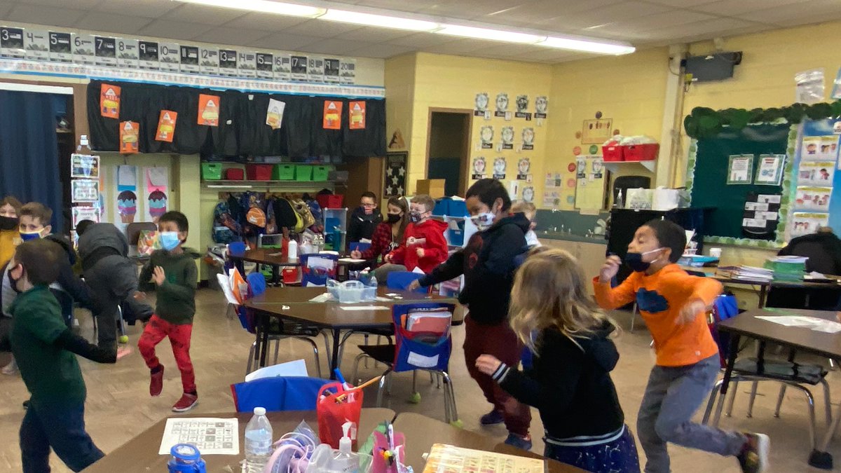 calfano510's tweet photo. Big thank you to Mr. Morales our school guidance counselor for his lesson! We loved learning about self-regulation of our bodies with you and the Cookie Monster! 🍪  #SEL #firstgrade https://t.co/YZFxmkAC8n